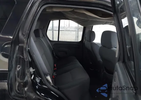 2004 Nissan Xterra Xe z USA, uszkodzony, nr VIN 5N1ED28Y74C622580